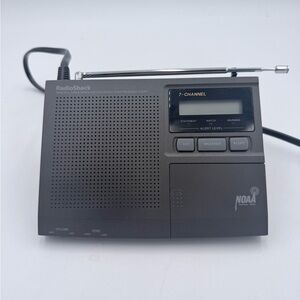 RadioShack 12-250 NOAA 7 Channel Weather Alert Radio (Fully Working)